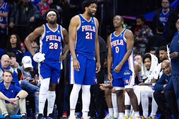 马克西末节16分主导逆转！残阵76人121-114力克独行侠 新秀对决惊艳